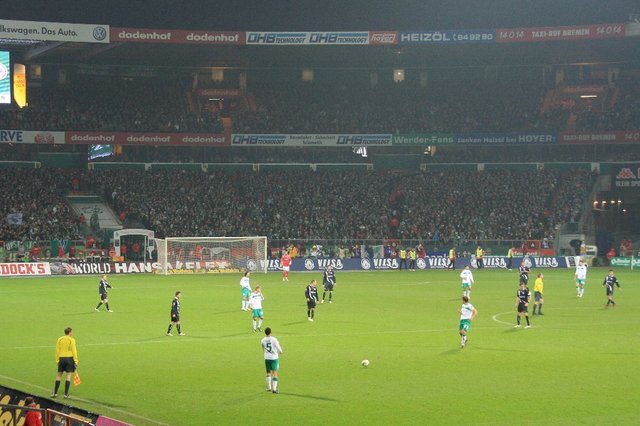 20081129_hamburgtrip_20_bremen_football1